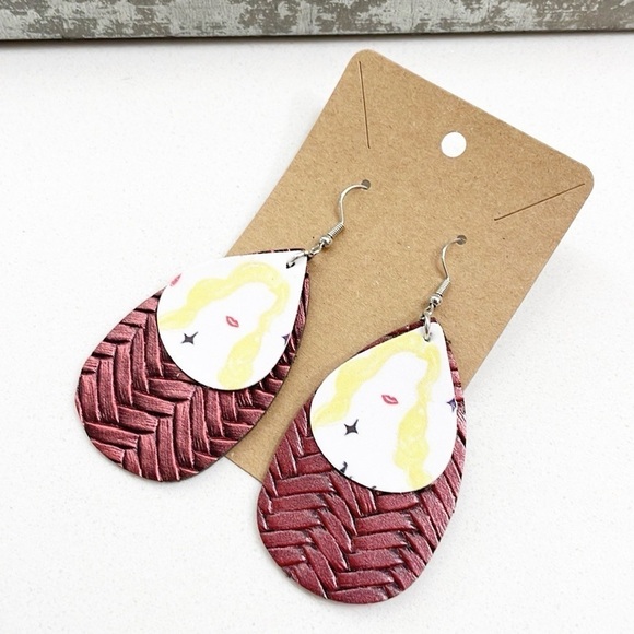 Girl silhouette print teardrop hand made earrings - Picture 1 of 2